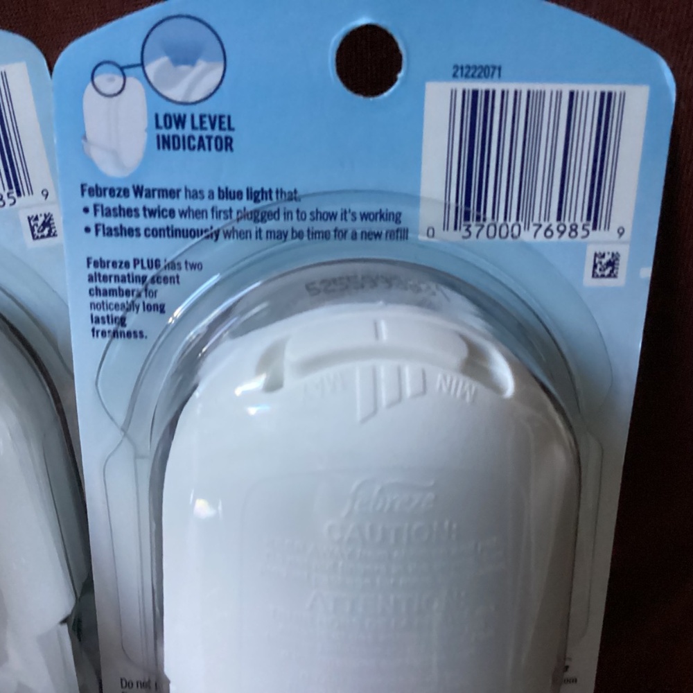 Febreze Oil Warmer Bundle of 3 NEW/Sealed With low-Level indicator light - Picture 4 of 4